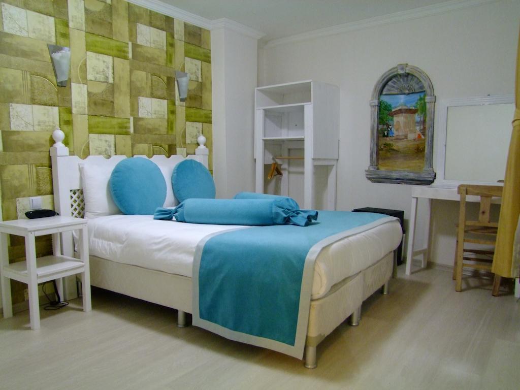 Hotel Ishakpasa Konagi Истанбул Стая снимка