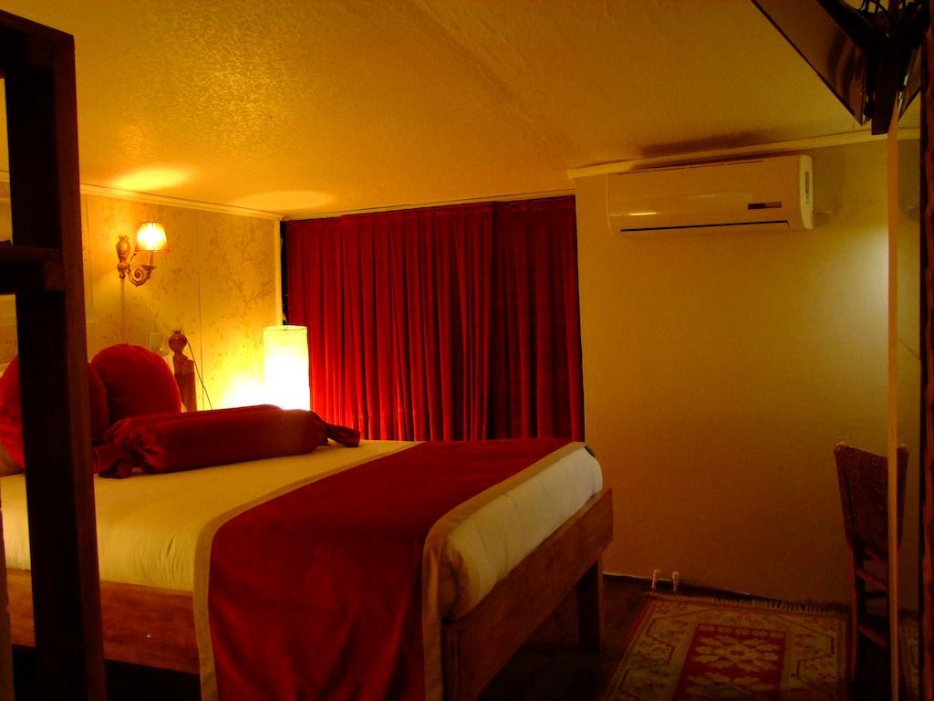 Hotel Ishakpasa Konagi Истанбул Стая снимка