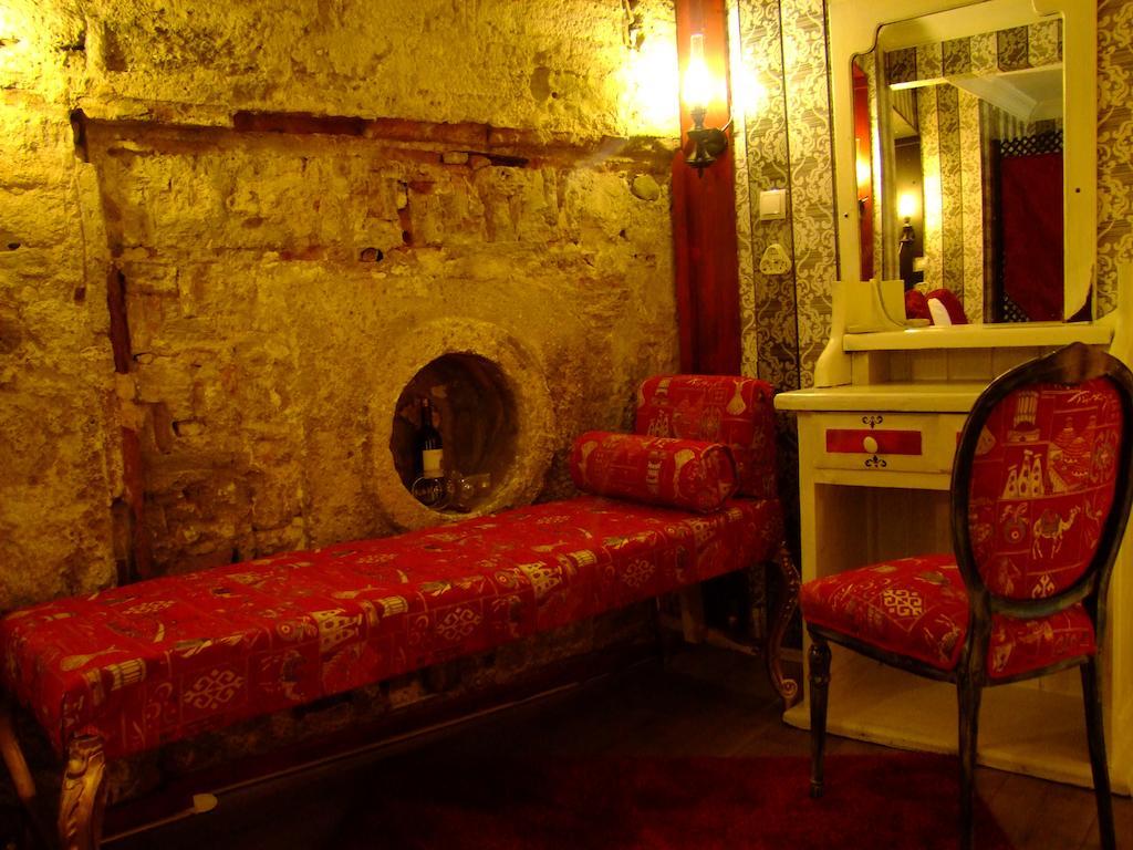 Hotel Ishakpasa Konagi Истанбул Стая снимка