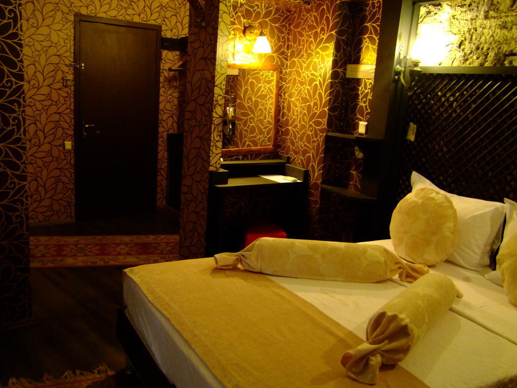 Hotel Ishakpasa Konagi Истанбул Стая снимка